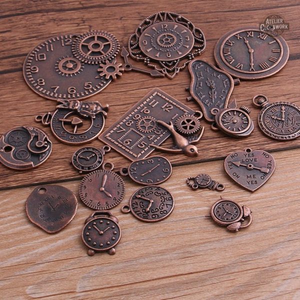 Breloques variées pour l'artisanat Steampunk