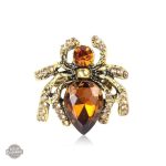 Broche Steampunk Araignée en Ambre