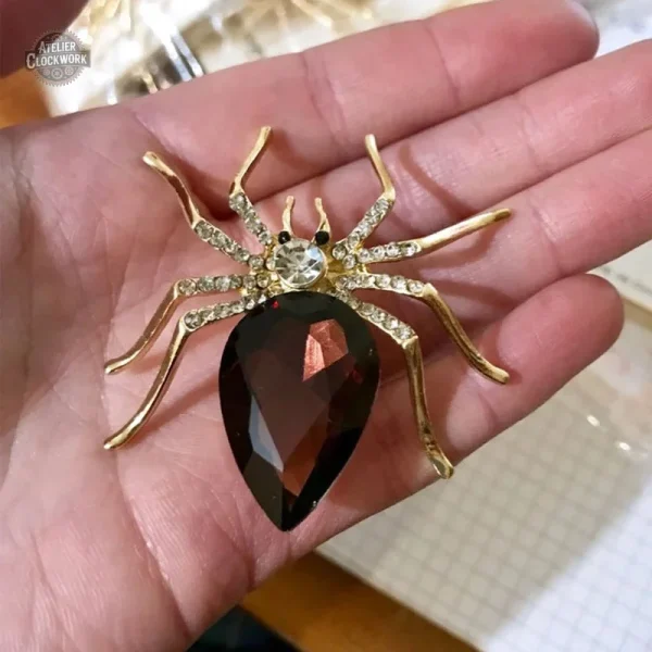 broche-araignee-swarovski-1 Broche Araignée Steampunk Swarovski