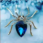 Broche en forme d'araignée, design inspiré du steampunk