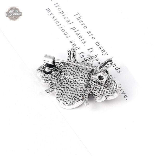 Broche inspirée du design steampunk vintage