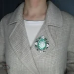 Bijou ancien, broche camée au design unique
