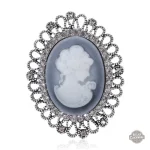 Style vintage, broche camée pour un look unique féminin