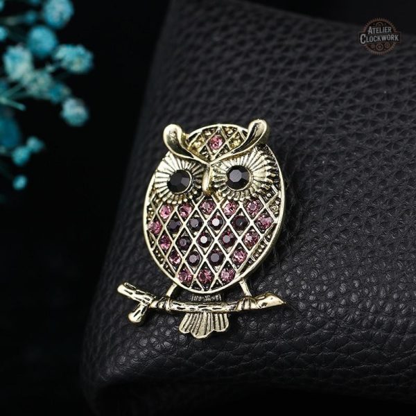 Broche originale chouette, fusion de passé et futur