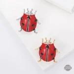 Bijou coccinelle original pour un look steampunk