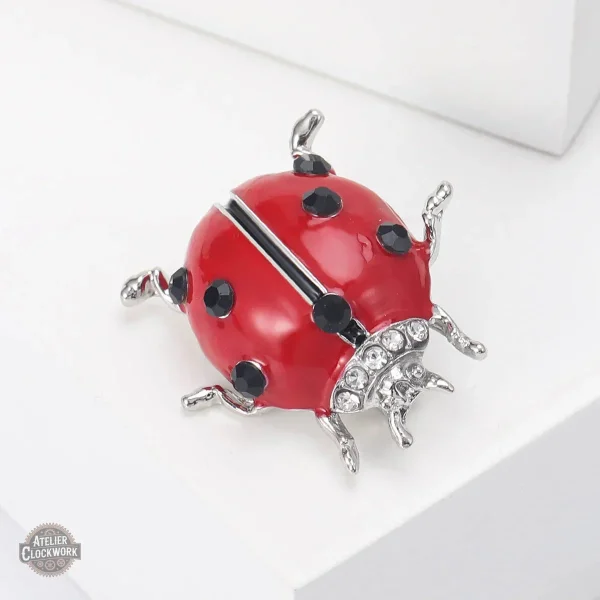 Accessoire de mode coccinelle inspiré du steampunk