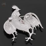 Bijou Steampunk, broche raffinée pour les passionnés