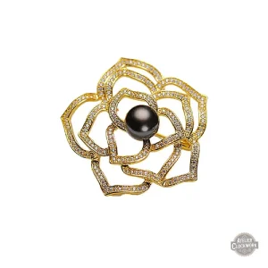 Broche dorée Tea Party steampunk pour femme