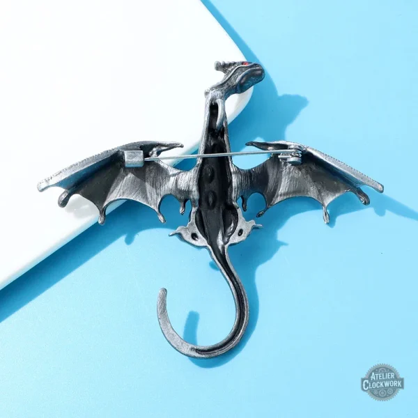 Accessoire de mode dragon dans l'univers steampunk