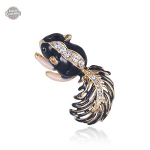 Broche Steampunk Écureuil, accessoire unique pour femme