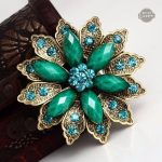 Fleur délicate dans un style steampunk