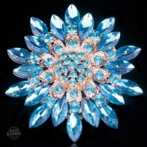 Broche florale au style rétro-futuriste