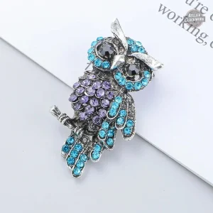 Chouette colorée en broche, style steampunk unique