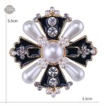 Bijou femme steampunk, mélange de style ancien et moderne