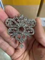 Accessoire steampunk en strass pour un look rétro