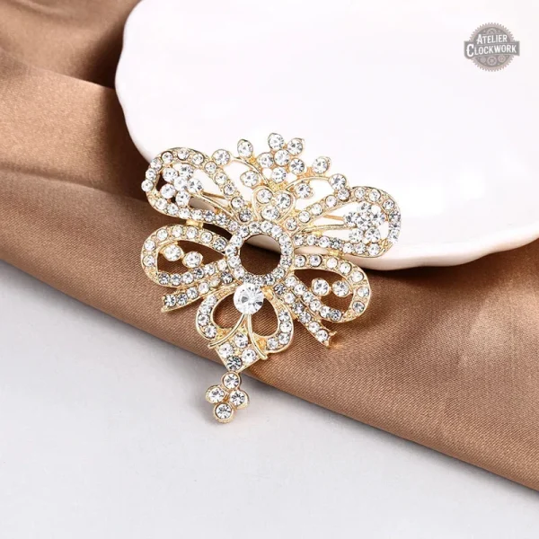 Accessoire chic en strass pour un style steampunk