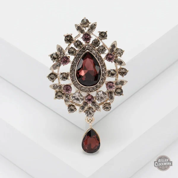 Broche femme au style steampunk authentique