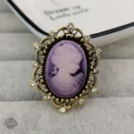 Broche camée inspirée du XIXe siècle