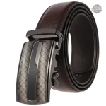 Ceinture en cuir noir avec boucle stylisée