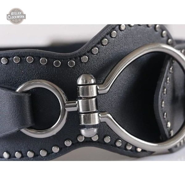 Accessoire gothique chic pour une allure unique