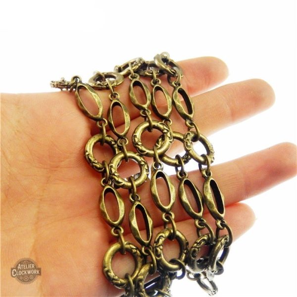 chaine-breloque-1 Accessoire Steampunk : Chaînes à Breloques