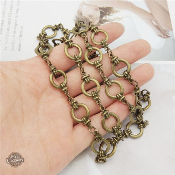 Accessoire original Steampunk avec chaînes