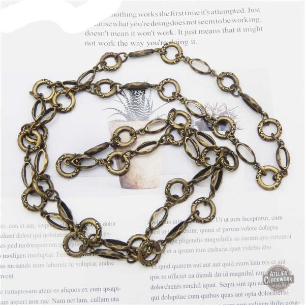 Accessoire de mode Steampunk avec breloques