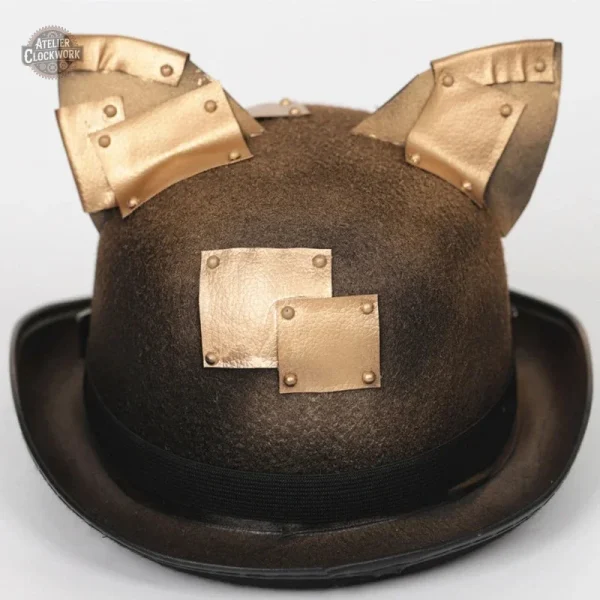 Chapeau Chat vintage avec une touche futuriste