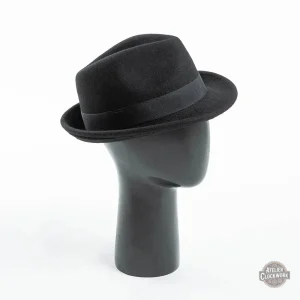 Accessoire dandy homme, chapeau Fedora au style unique