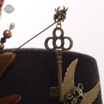 Haut de forme féminin, mode steampunk audacieuse