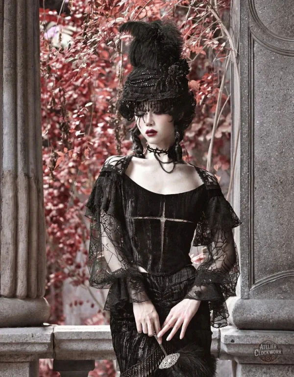 Chapeau gothique noir, parfait pour des événements spéciaux