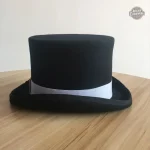 Accessoire steampunk : chapeau haut de forme distinctif