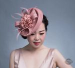 Chapeau soirée avec une touche de style rétro