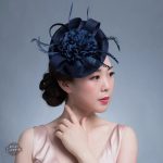 Chapeau de cocktail avec une esthétique rétro-futuriste
