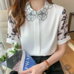 Chemise steampunk avec motifs floraux raffinés