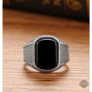Chevalière audacieuse pour homme