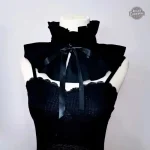 Col amovible pour personnaliser votre costume