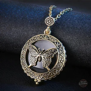 Bijou steampunk élégant avec motif papillon artistique