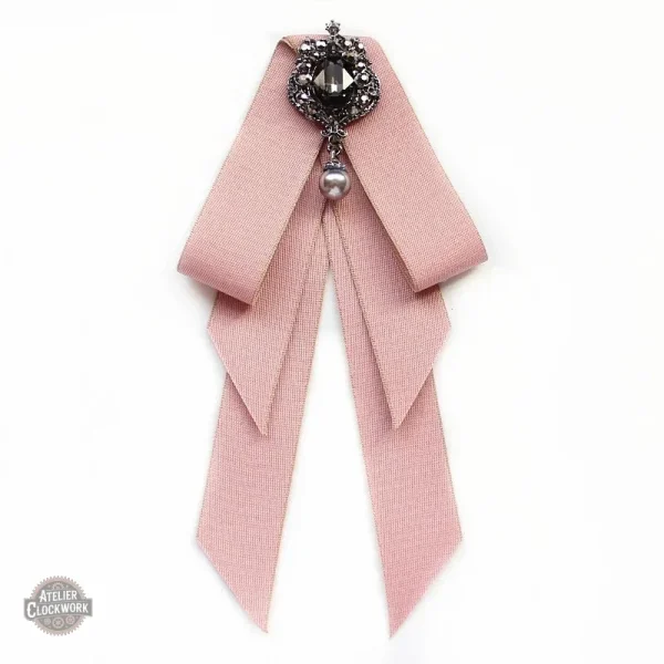 Accessoire essentiel pour costumes steampunk : cravate