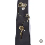 Cravate noire tendance gothique pour un look steampunk
