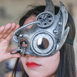 Demi masque inspiré du design steampunk