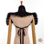 Épaulière Steampunk avec design vintage et industriel