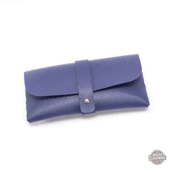 Accessoire en cuir pour lunettes au style unique