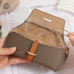 Étui en cuir pour lunettes au style steampunk