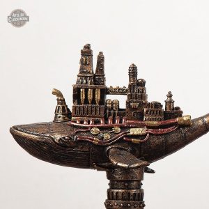 Objet d'art steampunk en forme de baleine