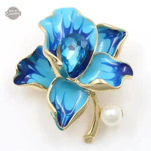 Broche élégante en forme de fleur d'antan