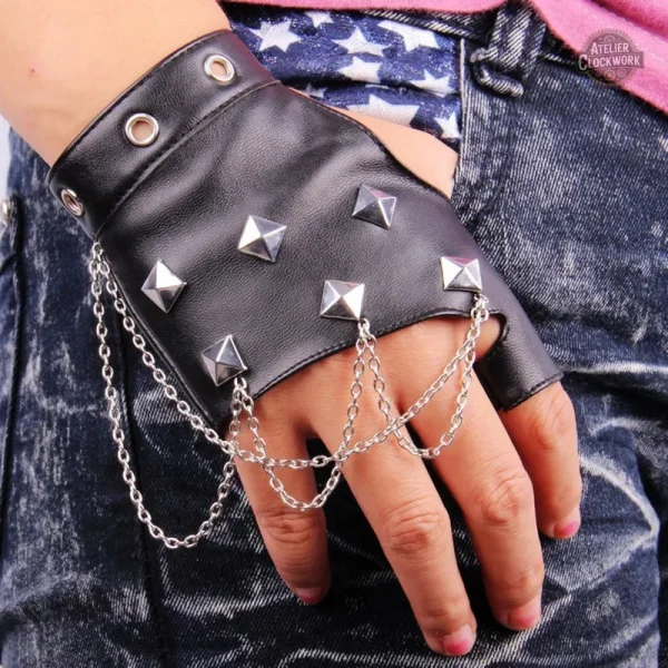 Gants en cuir idéaux pour un look Steampunk unique