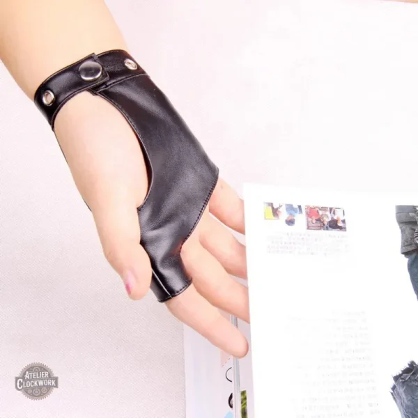 Détails des gants en cuir pour cosplay Steampunk