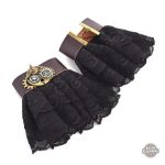 Accessoires Steampunk : gants anciens en dentelle raffinée