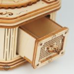 Maquette de gramophone, objet décoratif en bois
